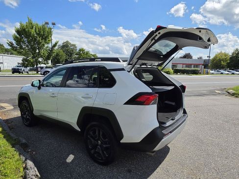 Used 2024 Toyota RAV4 Adventure AWD/4WD image 7