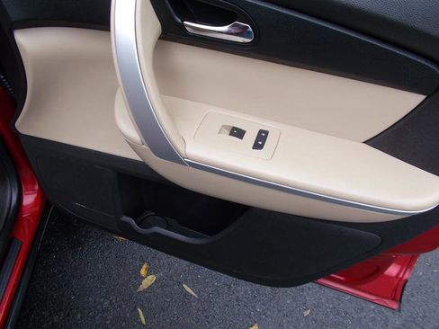 Used 2012 GMC Acadia SLT image 22