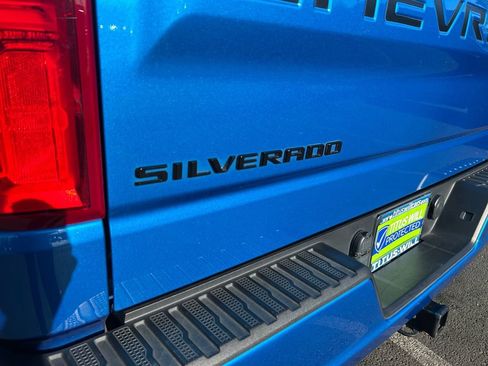 Used 2023 Chevrolet Silverado 1500 RST image 32