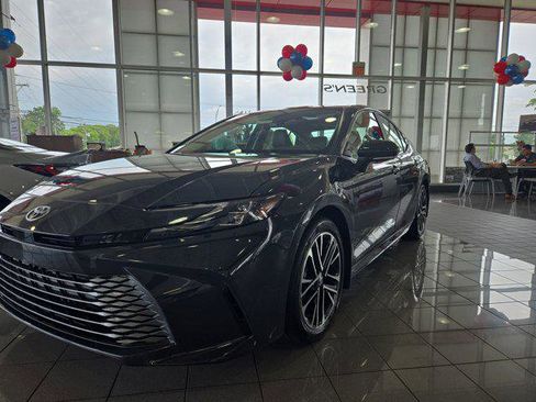 Certified 2025 Toyota Camry XLE image 3