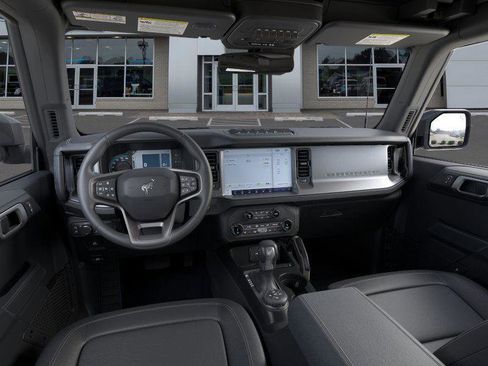 New 2025 Ford Bronco Badlands image 9