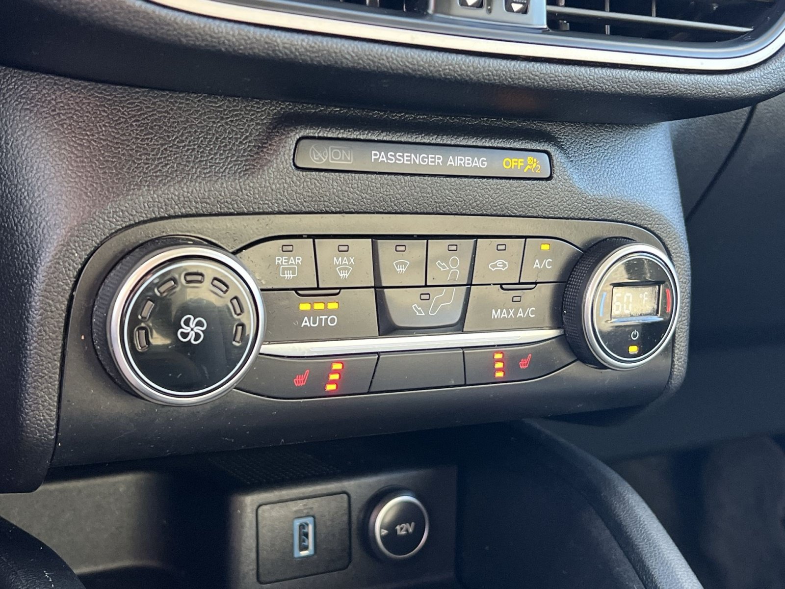 Used 2020 Ford Escape SE FWD image 20