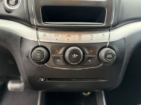 Used 2015 Dodge Journey SXT w/ Flexible Seating Group FWD image 15