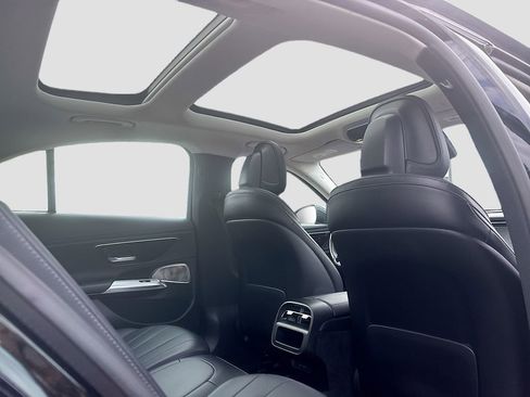 Used 2024 Mercedes-Benz E 350 4MATIC Sedan image 23