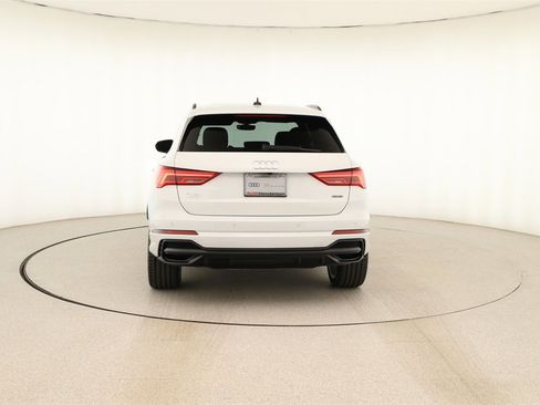 Certified 2022 Audi Q3 2.0T Premium Plus image 5