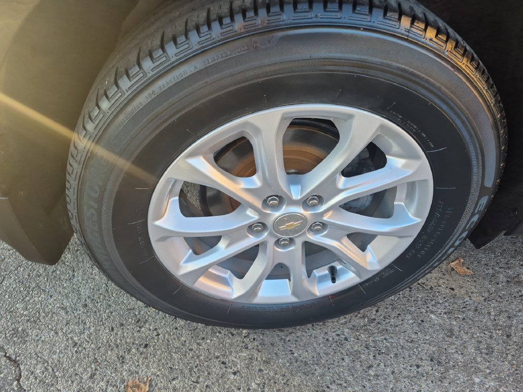 Used 2020 Chevrolet Equinox LT AWD/4WD image 17