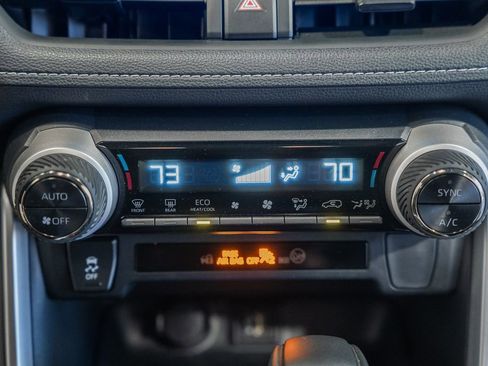 Used 2025 Toyota RAV4 XLE image 21