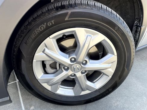 Used 2025 Honda HR-V LX image 6