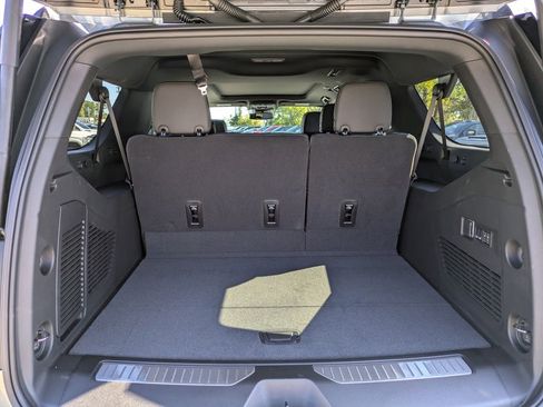 New 2026 Chevrolet Suburban Premier image 12