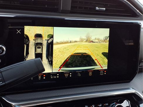 Used 2024 GMC Sierra 2500 Denali w/ Denali Reserve Package image 27