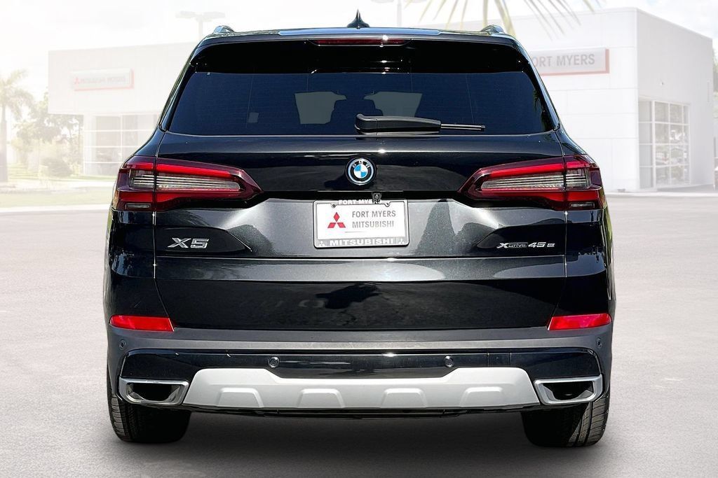 Used 2022 BMW X5 xDrive45e AWD/4WD image 16