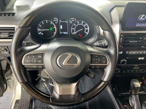 Used 2023 Lexus GX 460 Premium w/ Premium Package AWD/4WD image 11