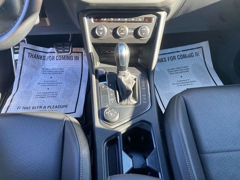 Used 2020 Volkswagen Tiguan SE R-Line image 22