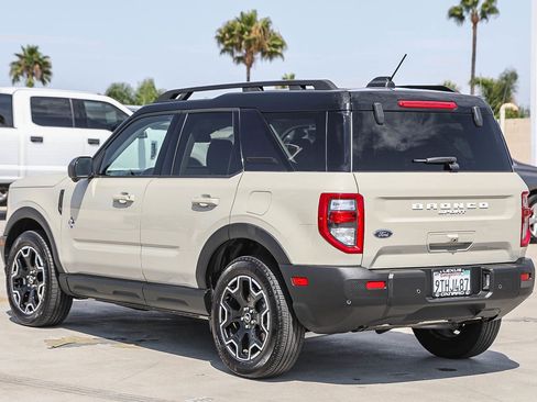 Used 2025 Ford Bronco Sport Outer Banks w/ Outer Banks Tech Package+ AWD/4WD image 5