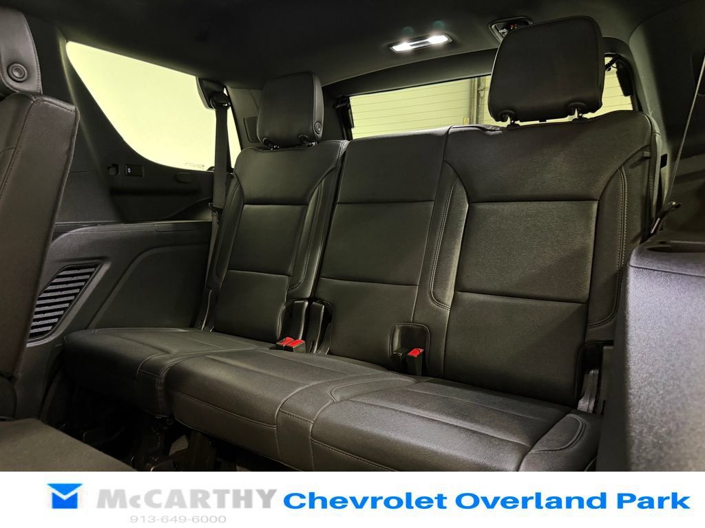 Used 2025 Chevrolet Tahoe LT AWD/4WD image 28