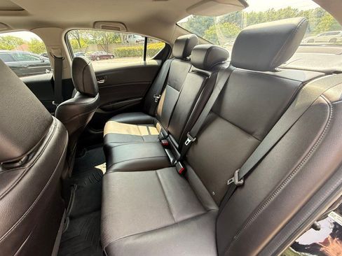 Used 2014 Acura ILX w/ Technology Package FWD image 25