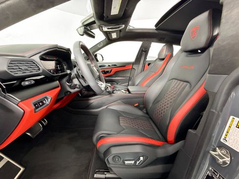 Used 2024 Lamborghini Urus S AWD/4WD image 40