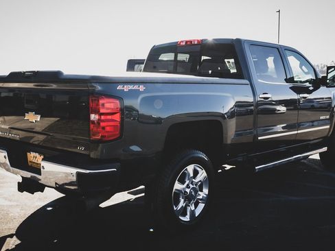 Used 2017 Chevrolet Silverado 2500 LTZ w/ Duramax Plus Package image 29