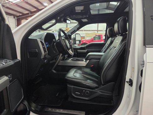 Used 2019 Ford F350 Platinum w/ Platinum Ultimate Package image 7