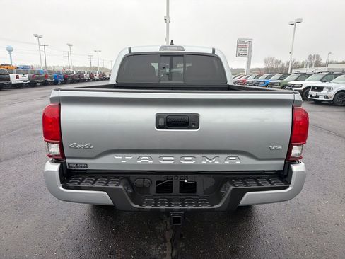 Used 2023 Toyota Tacoma SR image 4