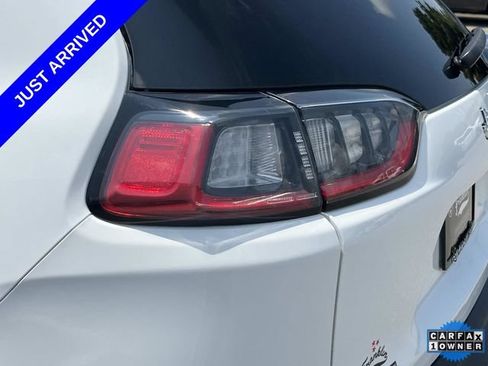 Certified 2022 Jeep Cherokee Latitude Lux FWD image 11