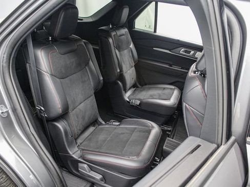 Certified 2025 Ford Explorer ST AWD/4WD image 26