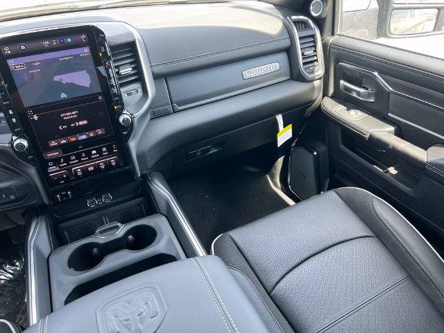 New 2026 RAM 2500 Laramie AWD/4WD image 38