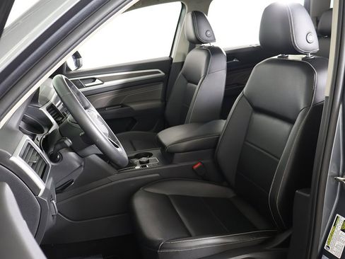 Used 2021 Volkswagen Atlas SE w/ Panoramic Sunroof Package image 31