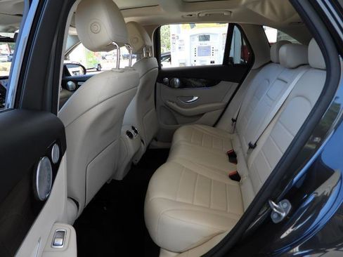 Used 2020 Mercedes-Benz GLC 300 image 39