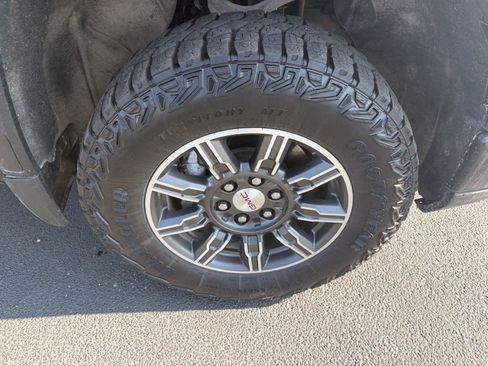 Used 2025 GMC Sierra 1500 AT4 AWD/4WD image 24