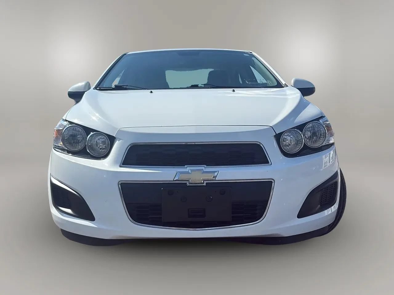 Used 2013 Chevrolet Sonic LT FWD image 2