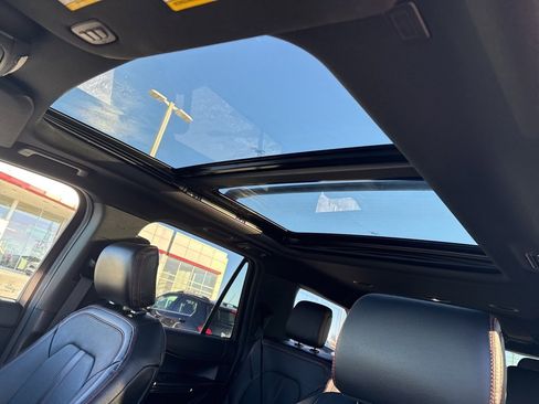 Used 2020 Ford Expedition Limited w/ Equipment Group 303A image 9