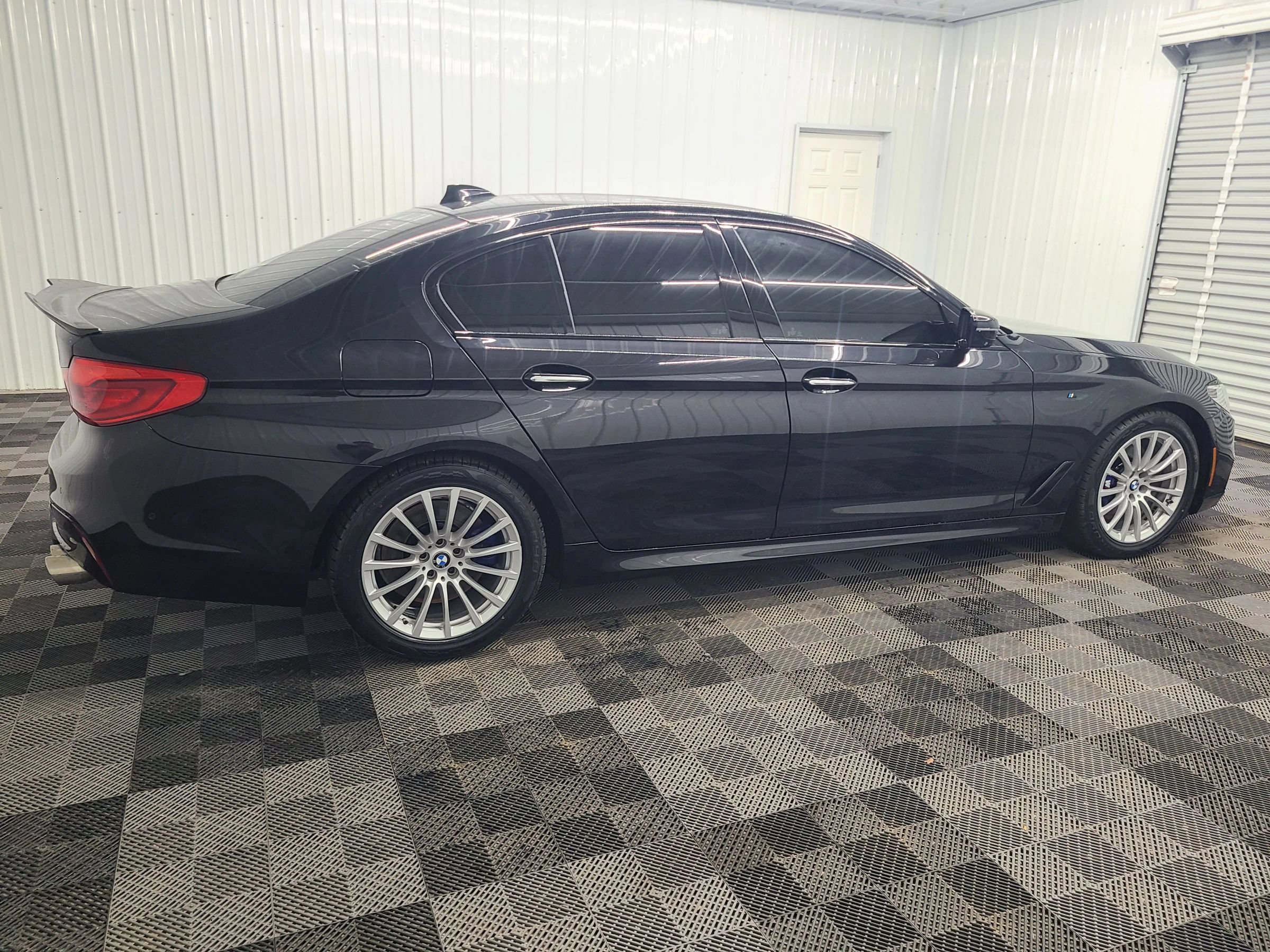 Used 2018 BMW 540i xDrive AWD/4WD image 12