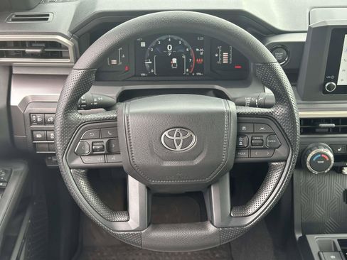 Used 2026 Toyota Tacoma SR5 AWD/4WD image 15