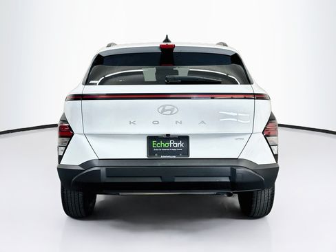 Used 2025 Hyundai Kona SEL AWD/4WD image 7