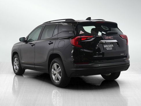 Used 2021 GMC Terrain SLE w/ Driver Convenience Package image 3