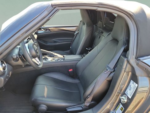 Used 2024 MAZDA MX-5 Miata Grand Touring w/ Weather Package RWD image 9