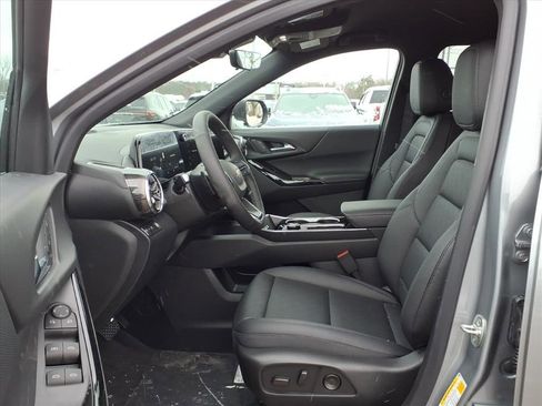 New 2026 Chevrolet Equinox LT w/ Convenience Package II image 13