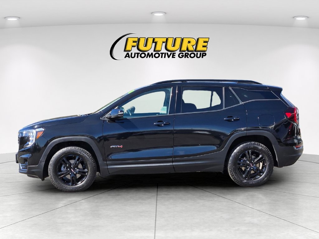 Used 2023 GMC Terrain AT4 AWD/4WD image 7