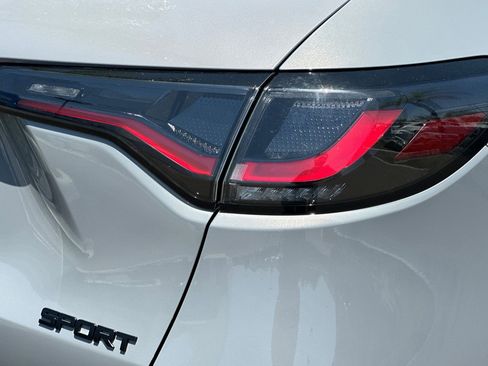 Used 2025 Honda HR-V Sport image 35