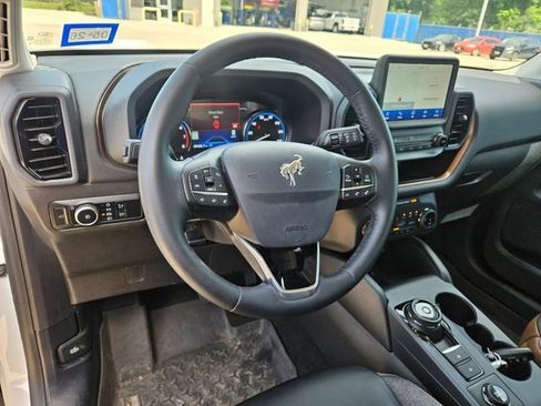 Used 2024 Ford Bronco Sport Outer Banks w/ Tech Package AWD/4WD image 8