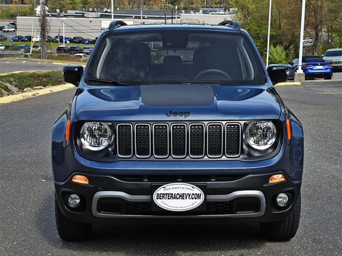 Used 2023 Jeep Renegade Latitude AWD/4WD image 5
