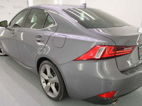 Used 2014 Lexus IS 350 image 16