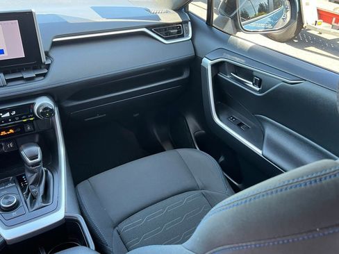Certified 2023 Toyota RAV4 SE w/ Convenience Package AWD/4WD image 19