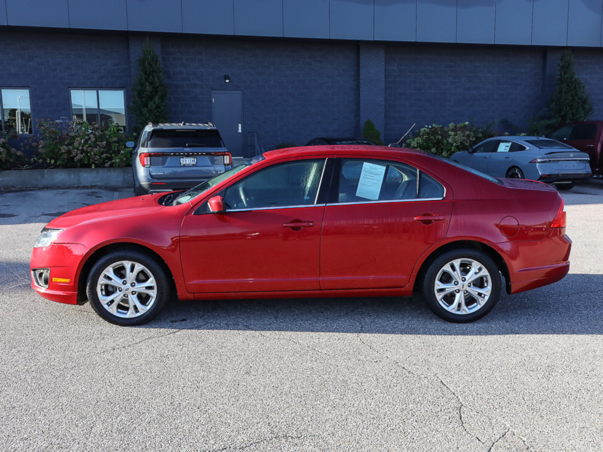 Used 2012 Ford Fusion SE FWD image 3