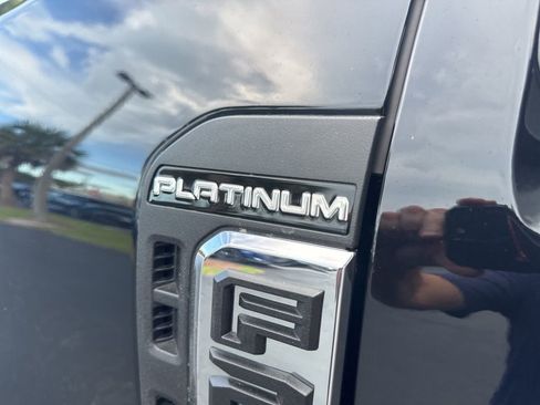 Used 2024 Ford F250 Platinum w/ FX4 Off-Road Package image 28