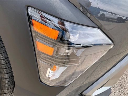 Used 2025 Hyundai Kona SEL image 26