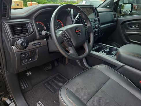 Used 2021 Nissan Titan PRO-4X w/ Pro-4x Utility Package AWD/4WD image 18