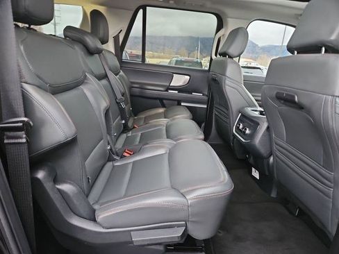 Used 2025 Ford Expedition Max Active image 35