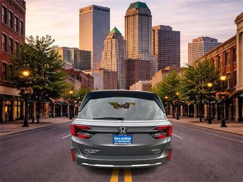 New 2026 Honda Odyssey Touring image 5